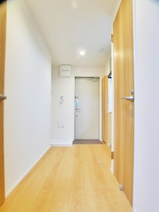物件内観写真18　(廊下)