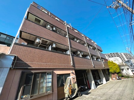 タ－トル．ストーン．ビル外観写真