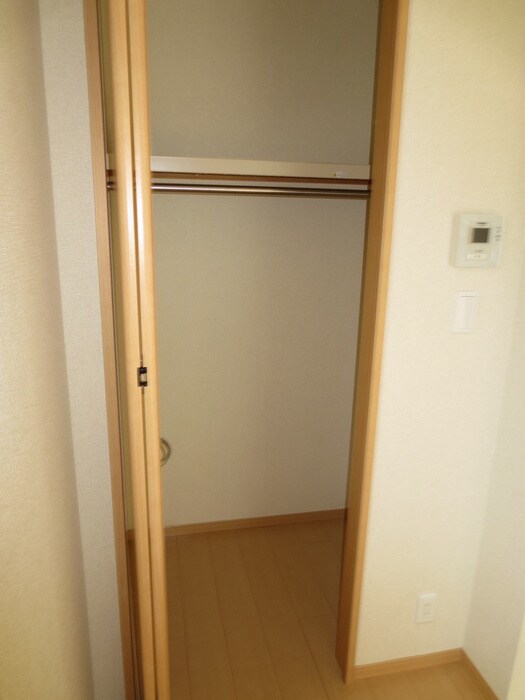 物件内観写真9　(収納)