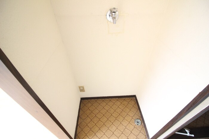 物件内観写真13　(洗濯機置場)