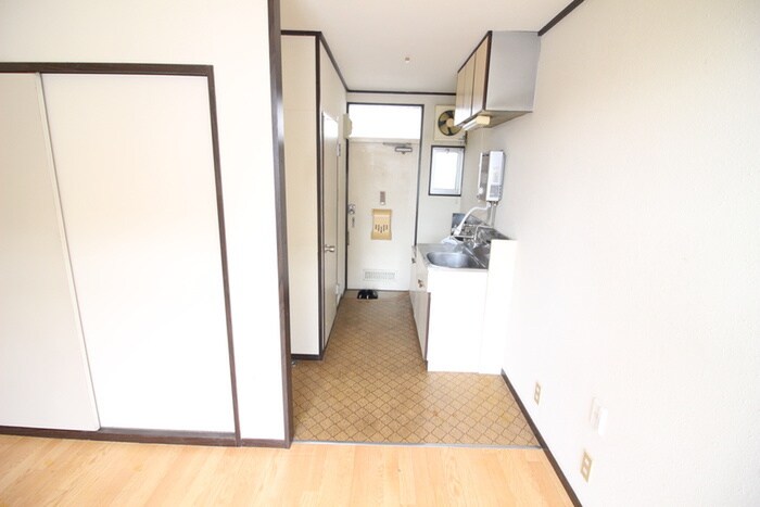 物件内観写真19　(居室)