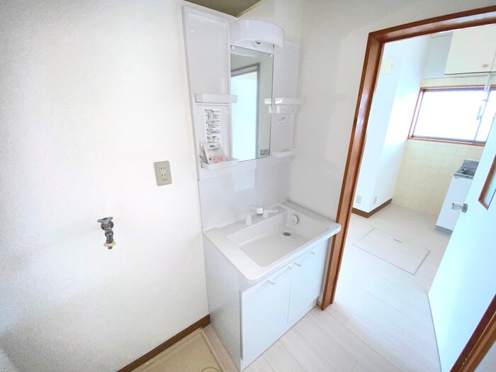 物件内観写真8　(洗面)