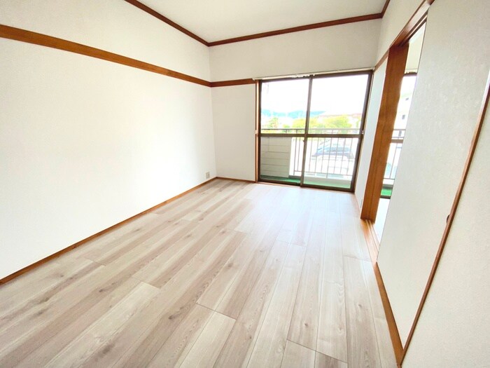 物件内観写真11　(居室)