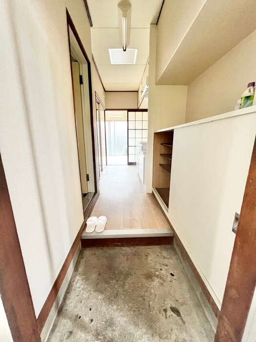 物件内観写真18　(廊下)