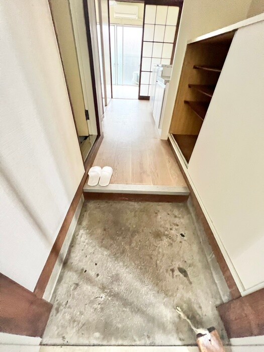 物件内観写真19　(玄関)