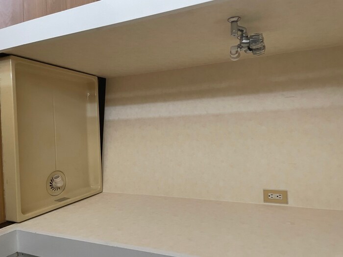 物件内観写真19　(洗濯機置場)