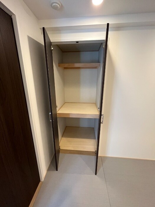 物件内観写真11　(収納)