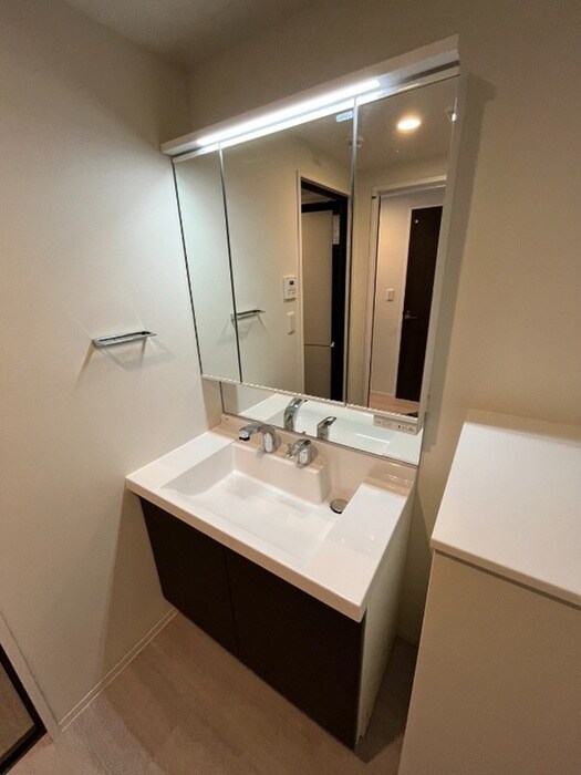 物件内観写真13　(洗面)