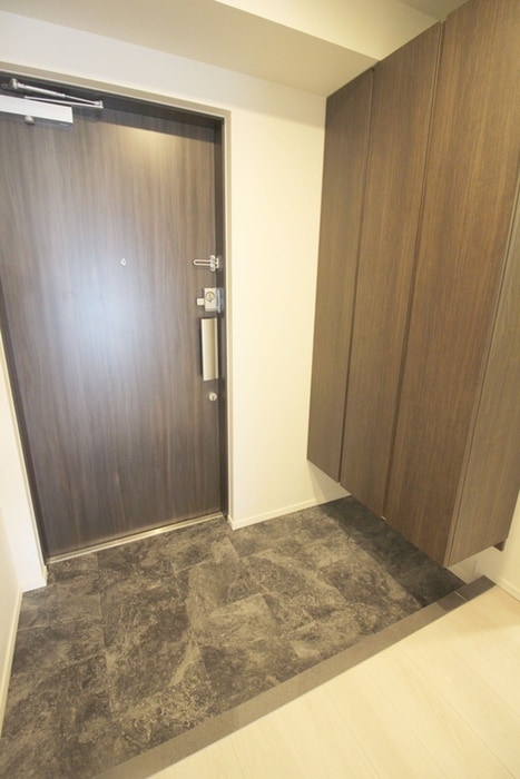 物件内観写真15　(玄関)