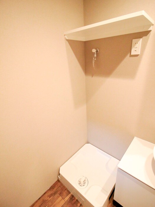 物件内観写真22　(洗濯機置場)