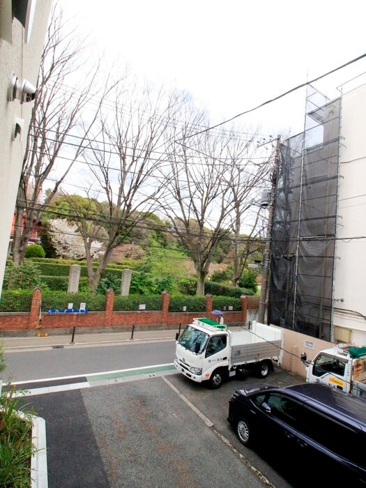 物件内観写真22　(室内からの展望)