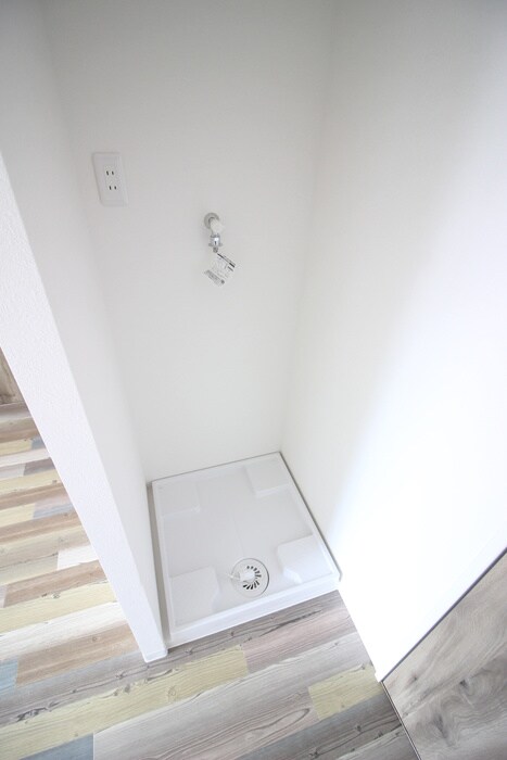 物件内観写真17　(洗濯機置場)