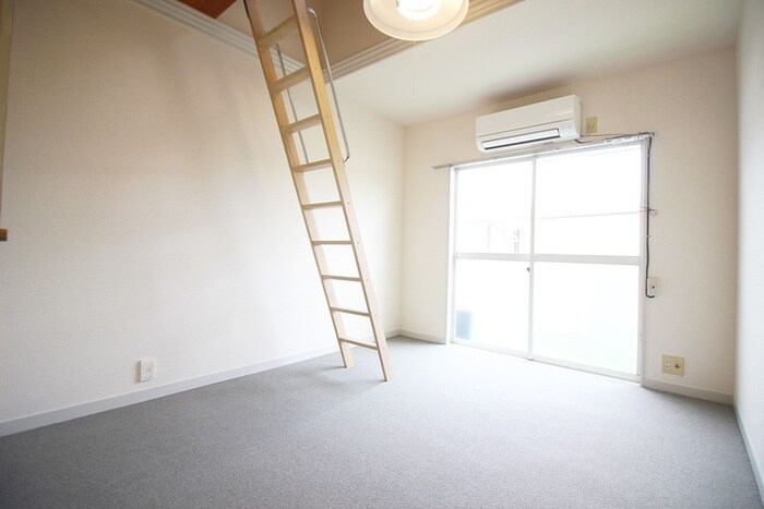 物件内観写真7　(居室)