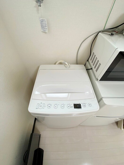 物件内観写真16　(洗濯機置場)