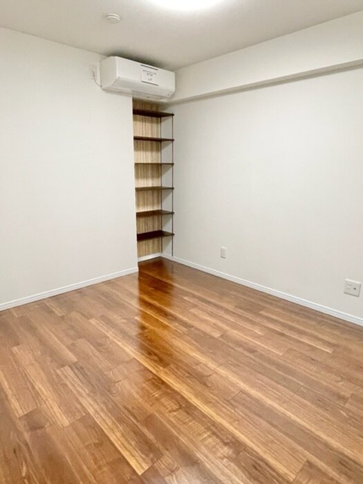 物件内観写真13　(居室)