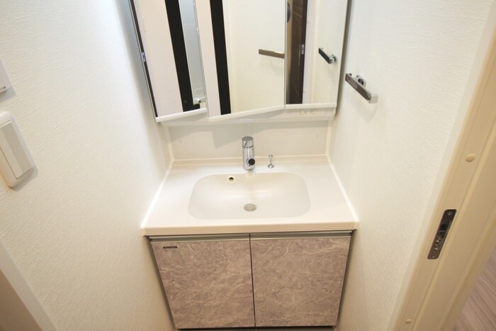 物件内観写真7　(洗面)