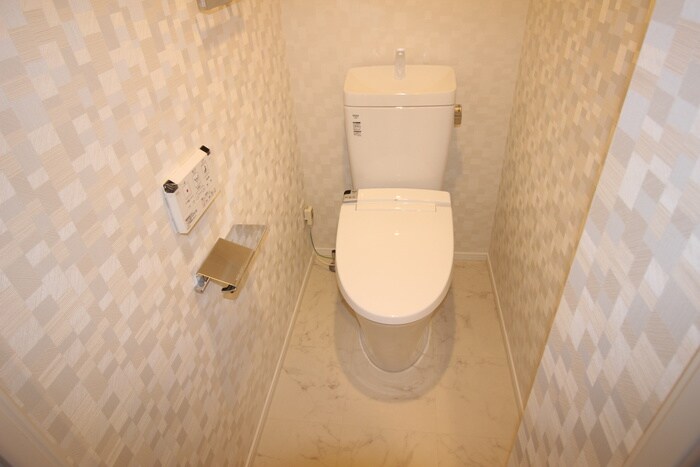 物件内観写真8　(トイレ)