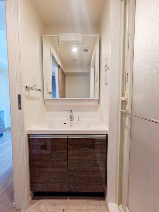 物件内観写真12　(洗面)