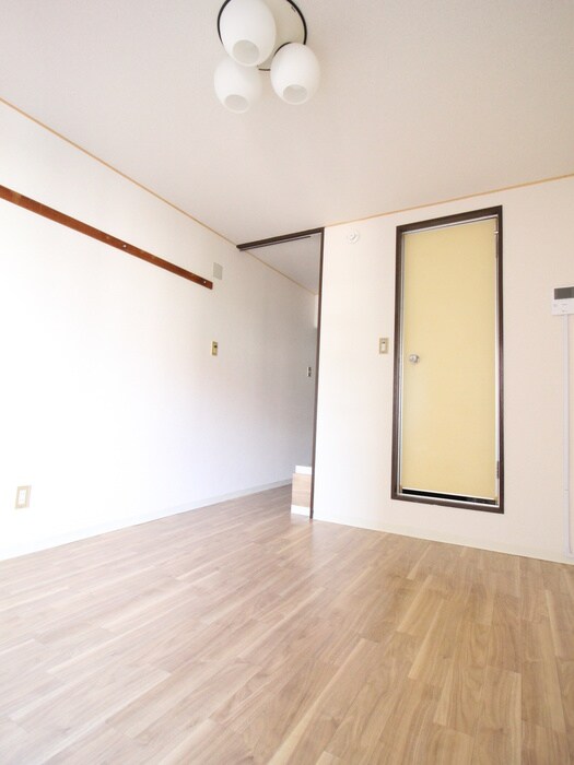 物件内観写真7　(居室)