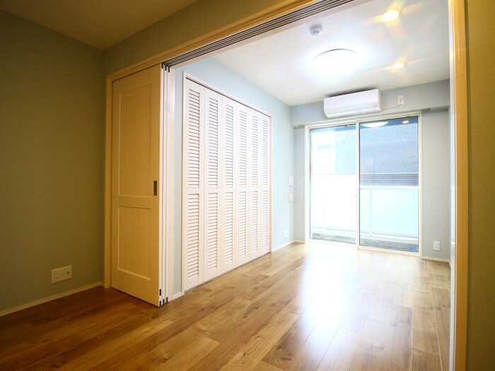 物件内観写真9　(居室)