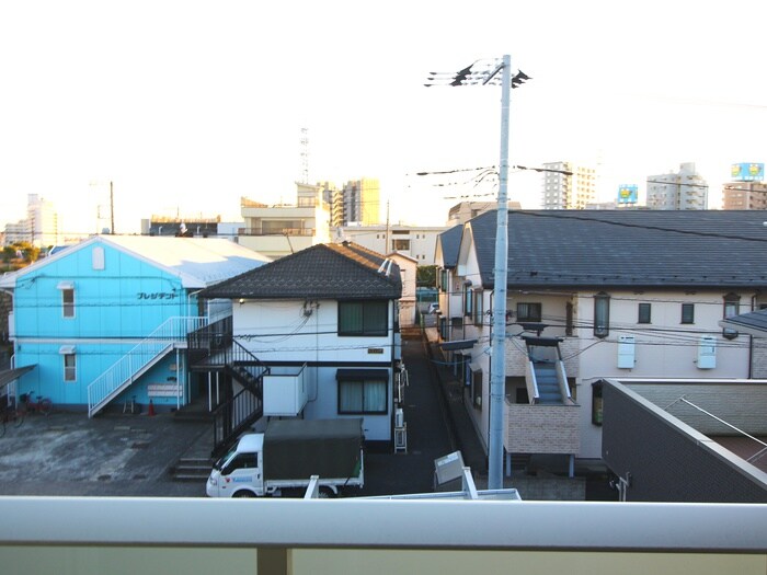 物件内観写真16　(室内からの展望)