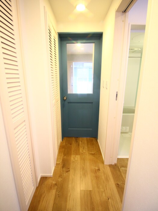 物件内観写真18　(廊下)