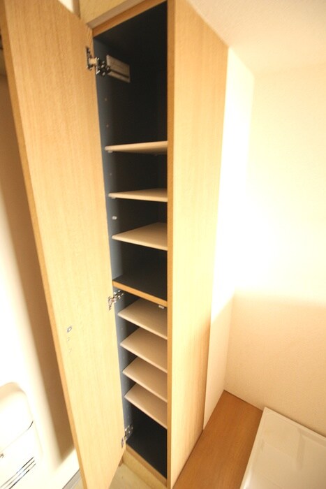 物件内観写真15　(靴箱)