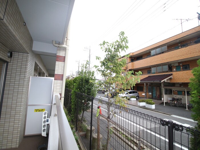 物件内観写真17　(室内からの展望)