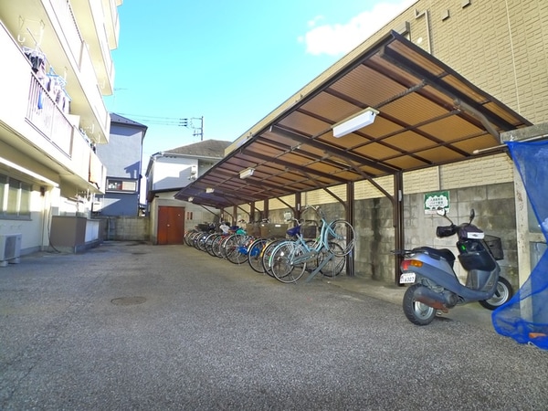 駐輪場