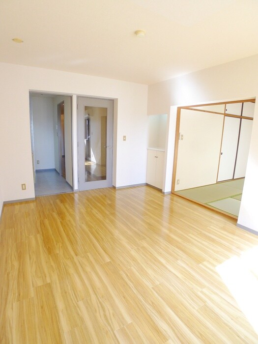 物件内観写真8　(居室)