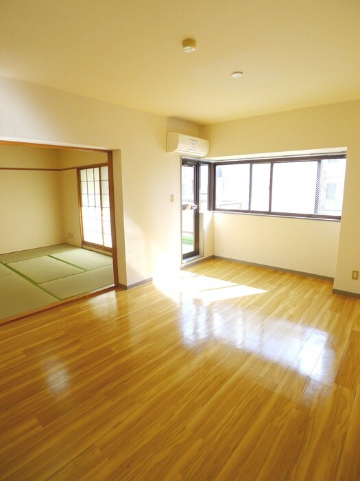 物件内観写真14　(居室)