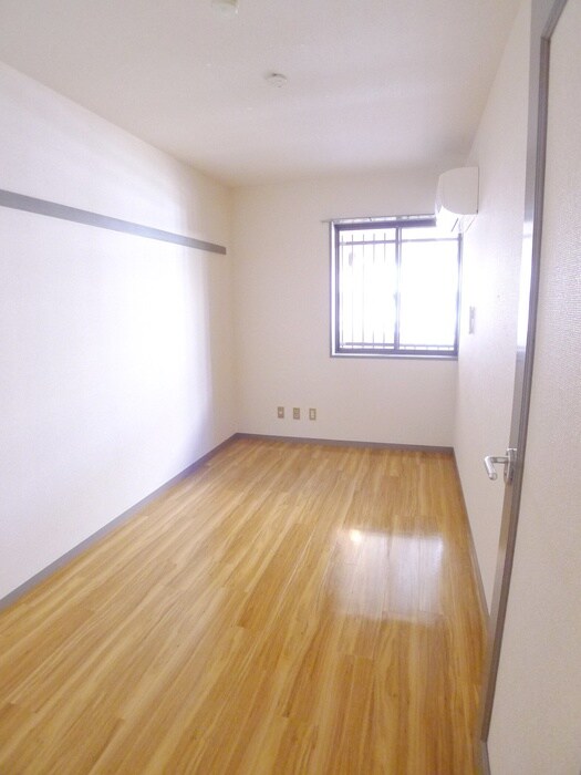 物件内観写真18　(居室)