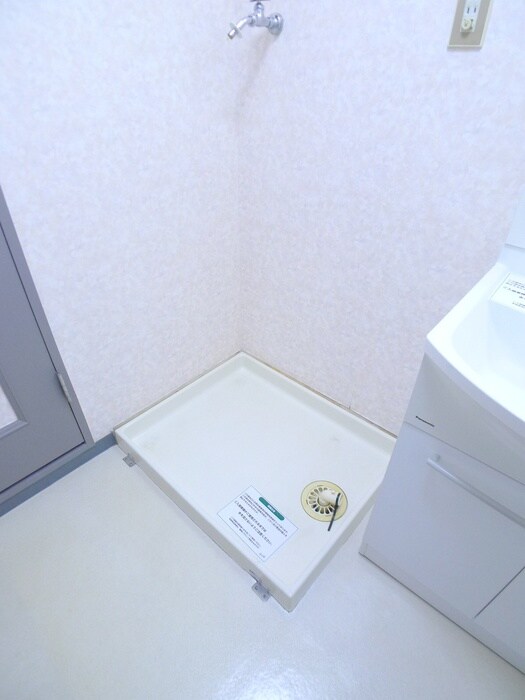 物件内観写真21　(洗濯機置場)