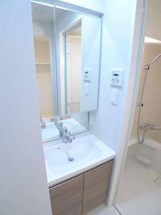 物件内観写真10　(洗面)