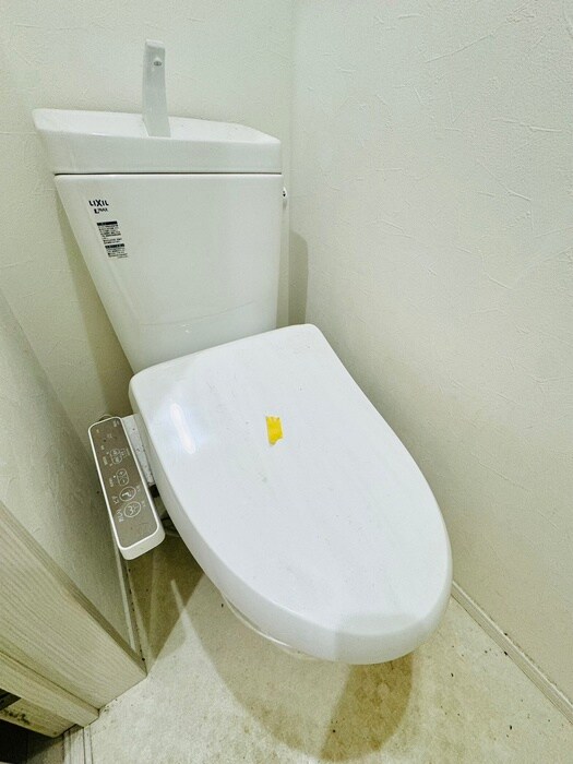 物件内観写真14　(トイレ)