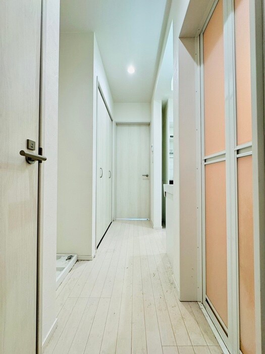 物件内観写真16　(廊下)