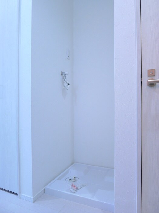 物件内観写真21　(洗濯機置場)