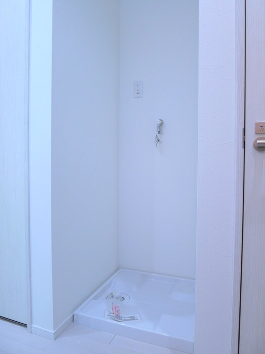 物件内観写真21　(洗濯機置場)