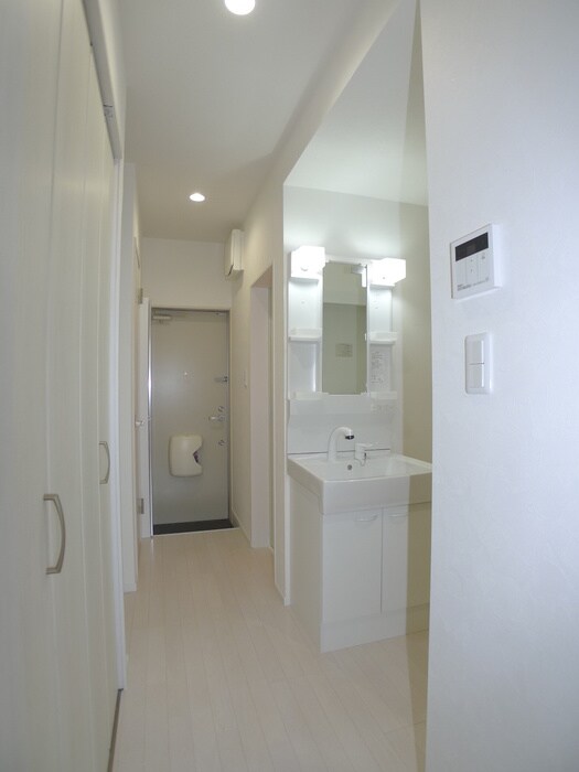 物件内観写真22　(廊下)