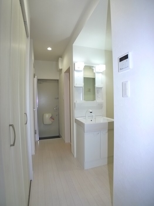 物件内観写真22　(廊下)