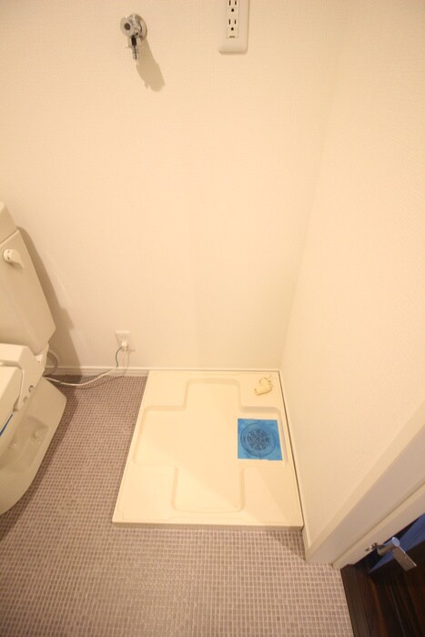 物件内観写真19　(洗濯機置場)