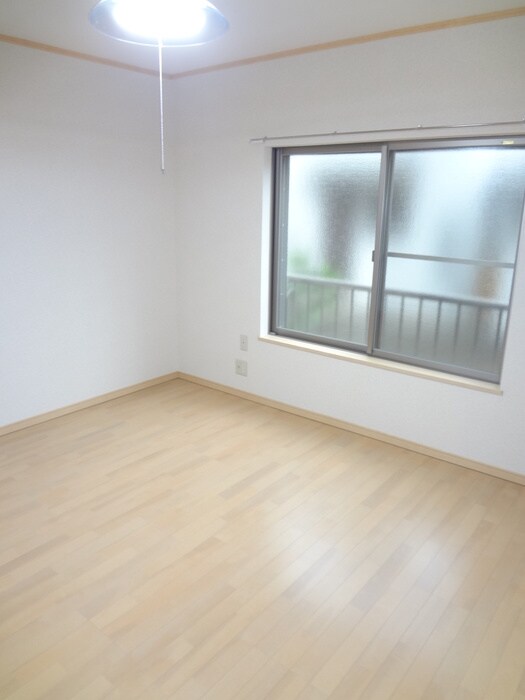 物件内観写真9　(居室)