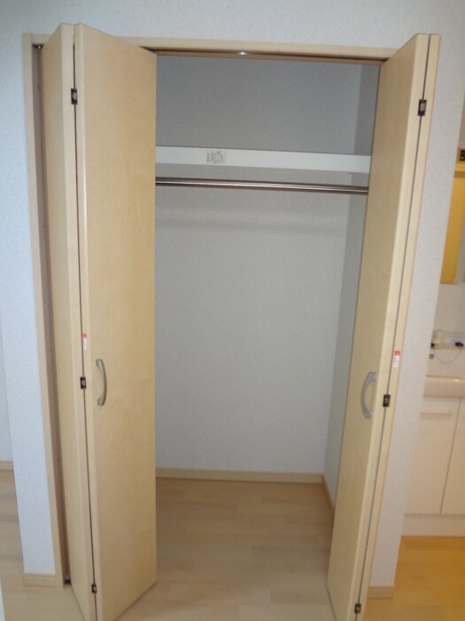 物件内観写真11　(収納)