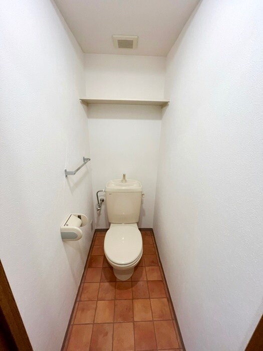 物件内観写真12　(トイレ)