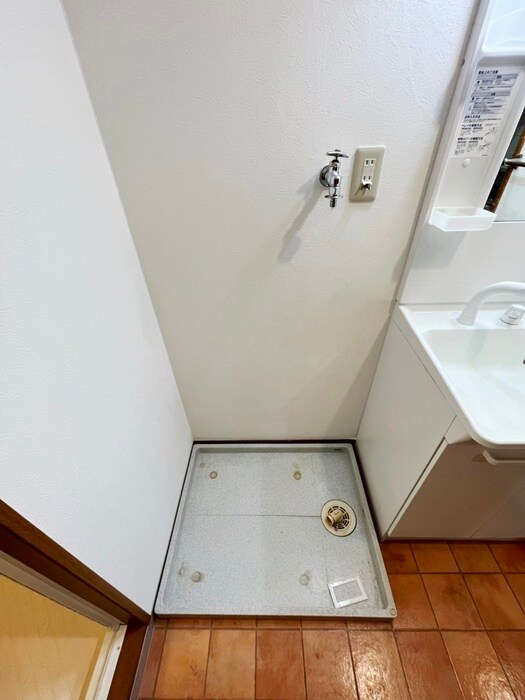 物件内観写真20　(洗濯機置場)