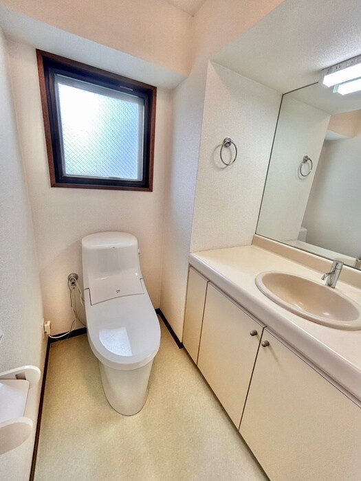 物件内観写真13　(トイレ)