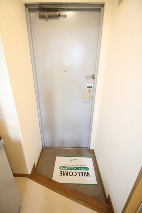 物件内観写真15　(玄関)