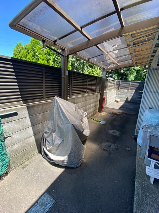 物件外観写真5　(駐輪場)