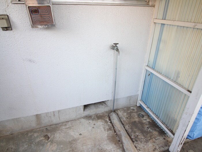 物件内観写真17　(洗濯機置場)