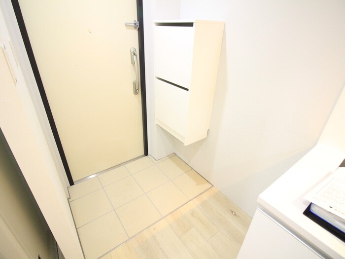 物件内観写真17　(玄関)
